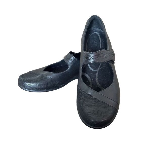 ARAVON Black Mary Jane Leather Flats Size 9 - Picture 1 of 10